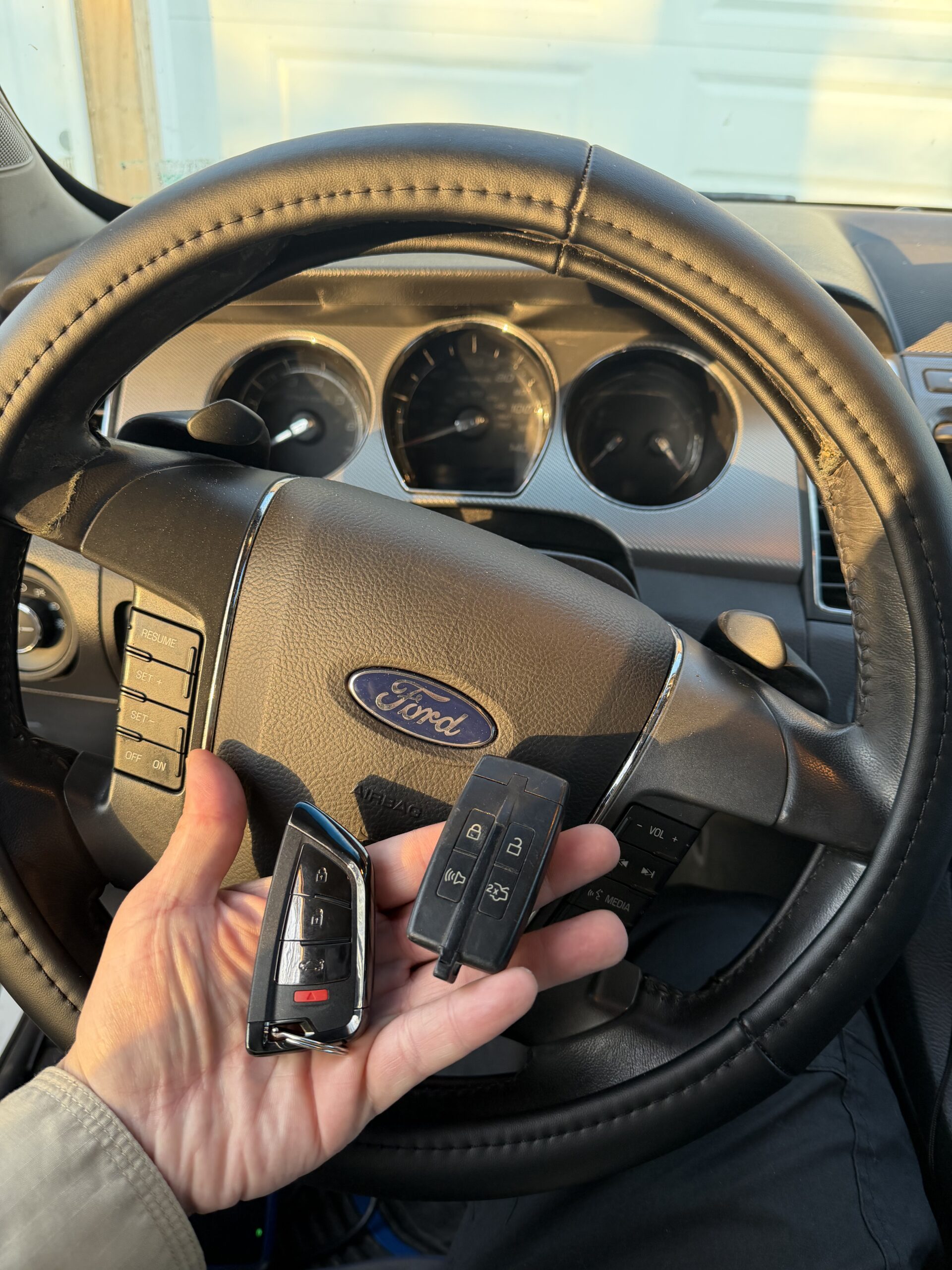 Car key fob replacement service